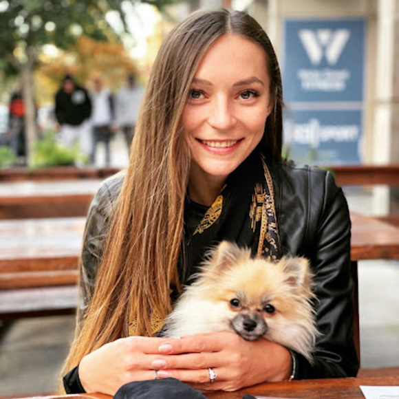 Victoria Bilter - Poshmark Profile Picture of Victoria Bilter (@vbilter) on Poshmark