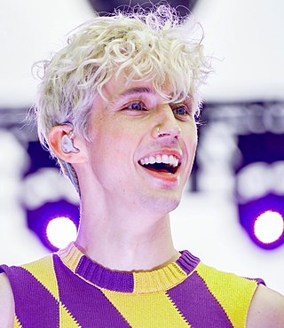 Profile Picture of Troye Sivanon Wikipedia