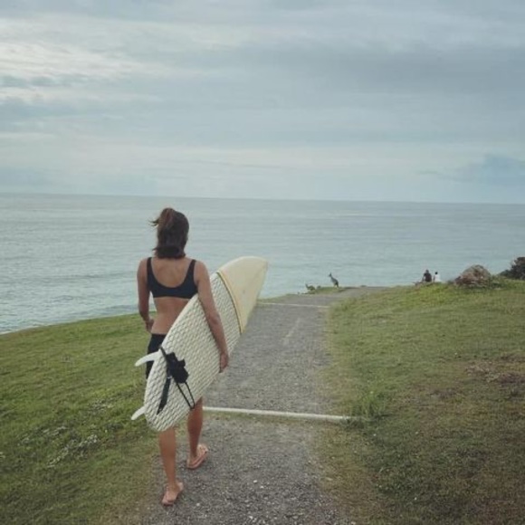 Profile Picture of Nadia Makouri (@nadia_makouri) on Poshmark