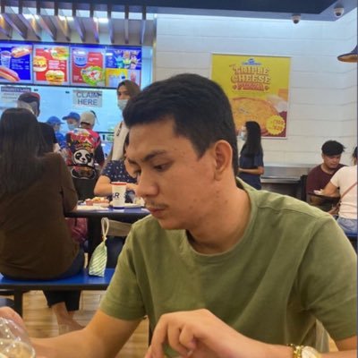 Profile Picture of Joe Lawrence 👽 (@heyyjoeee) on Twitter