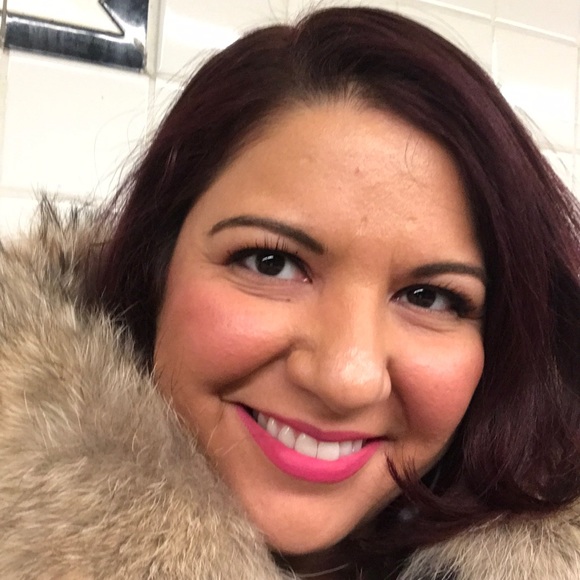 Profile Picture of Yolanda Mendez (@spaprincess1) on Poshmark