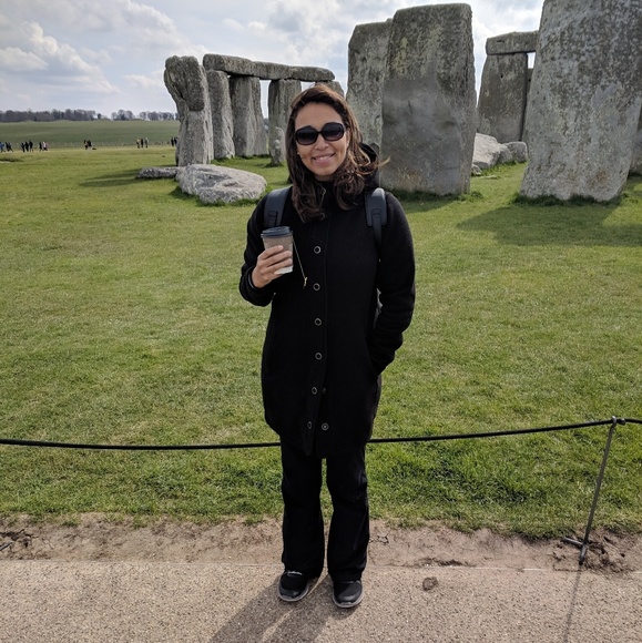 Profile Picture of Elisa Rivera (@womenwer) on Poshmark