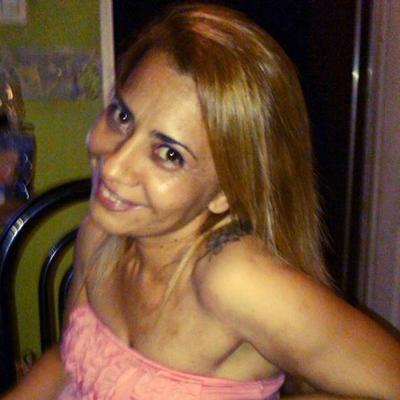 Profile Picture of Deborah Suarez (@_DeboSuarez) on Twitter