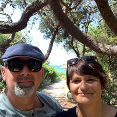 Profile Picture of LoriBingo (@loribingo) on Tiktok