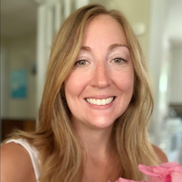 Profile Picture of Brianne Mckenna (@bkm5019) on Poshmark