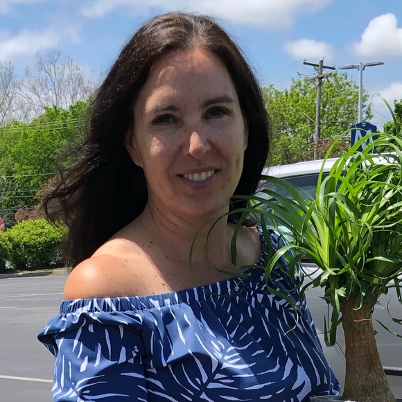 Profile Picture of Jeanne Rought (@roughtkt) on Poshmark