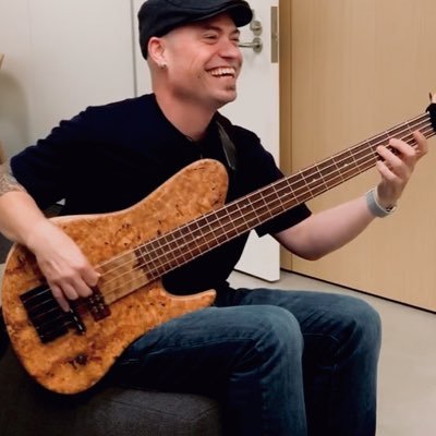 Profile Picture of Steve The Bass Guy (@Stevethebassguy) on Twitter