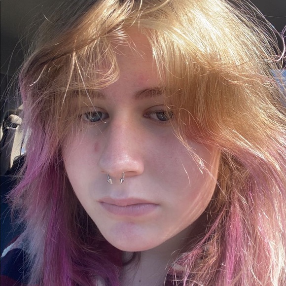 Profile Picture of Mackenzie Pearson (@kenz_pearson) on Poshmark