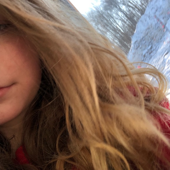 Profile Picture of Cinderella Rivenburg (@00bunny00) on Poshmark