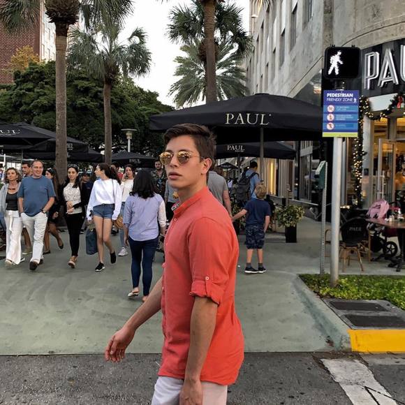 Profile Picture of Pablo Quintero (@pabloqm95) on Poshmark