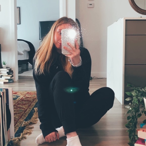 Profile Picture of Madison Challand (@madisonchalland) on Poshmark