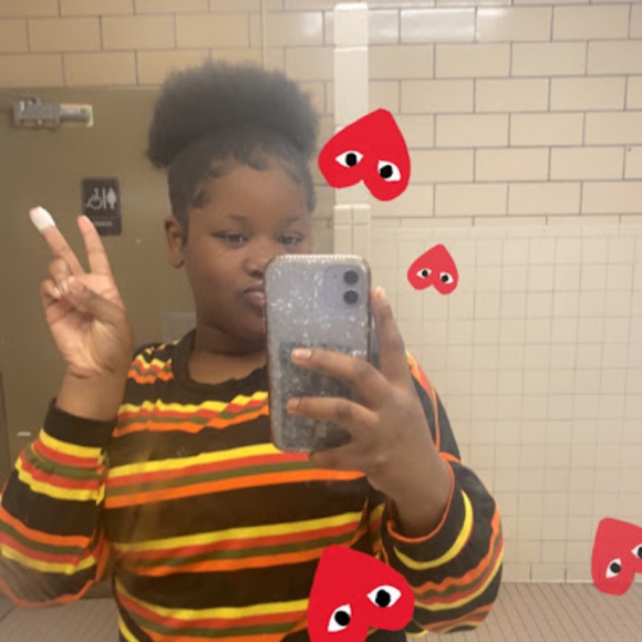 Profile Picture of Jade Mcfarland (@jademcfarland9) on Poshmark