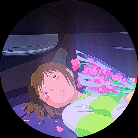 Profile Picture of Caitlin Caruthers (@caitcaruthers) on Poshmark