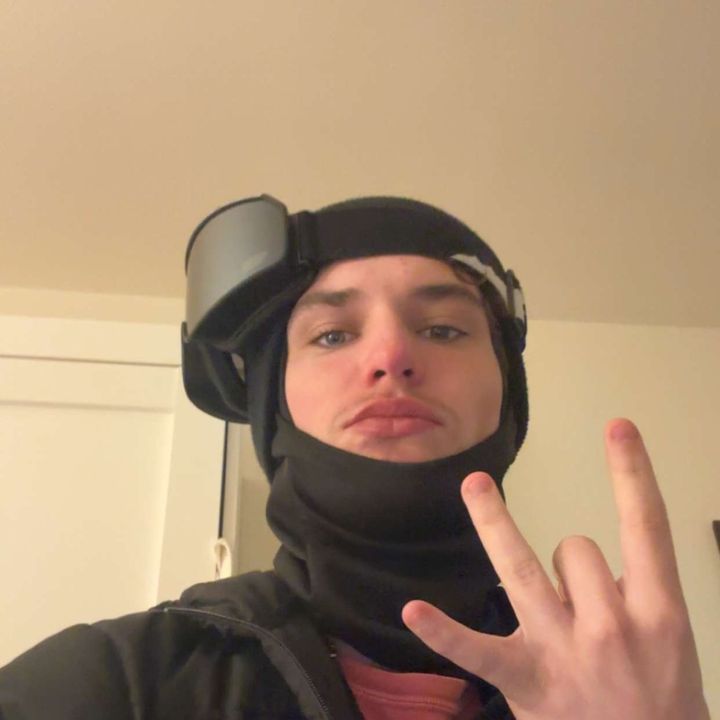 Profile Picture of Eric (@eric_sac) on Tiktok