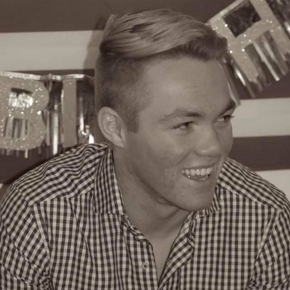 Profile Picture of Halvor Houg (@halhoug) on Poshmark