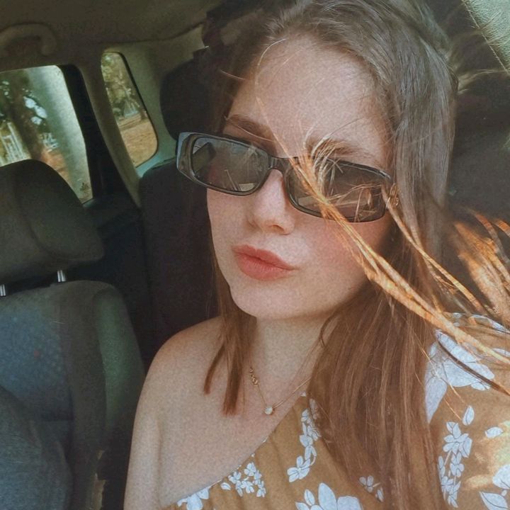 Profile Picture of Eduarda Arnone (@eduardaarnone) on Tiktok