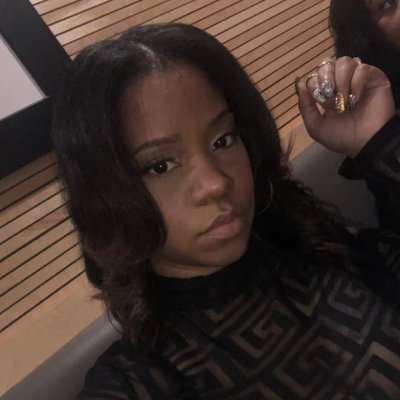Profile Picture of Chasity Shaw (@Lightskin_Chas) on Twitter