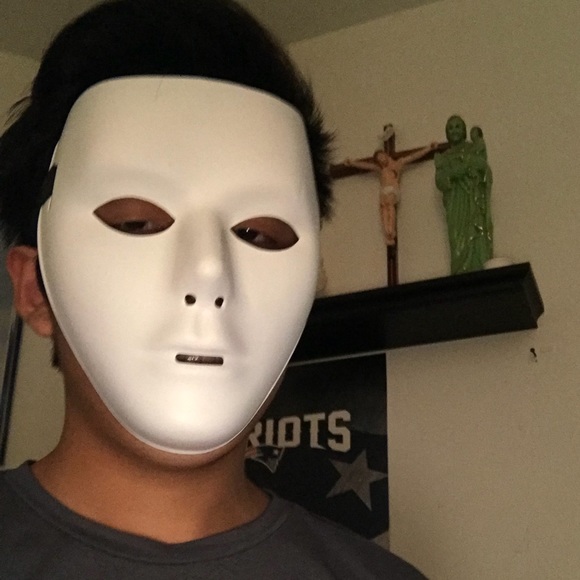 Profile Picture of Tay Nguyen (@chef_tayzer) on Poshmark