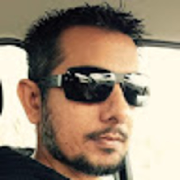 Profile Picture of Muhammad waqar Sheikh (@wmaqpk) on Poshmark