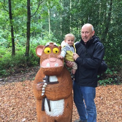 Profile Picture of Bobby D (@BobDeeks) on Twitter