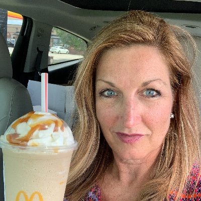 Profile Picture of Sherry Hahn (@SherryH35875213) on Twitter