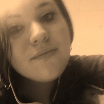 Profile Picture of Alyssa Nadeau (@lyssajean1212) on Twitter