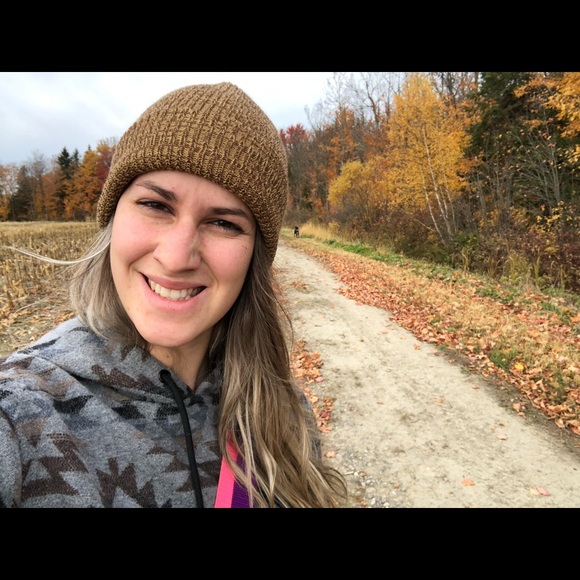 Profile Picture of Rachel Leclerc (@rachelleclerc) on Poshmark