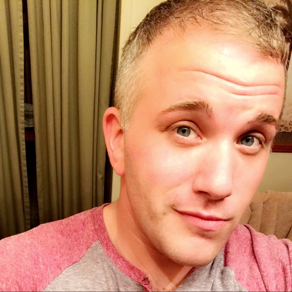 Profile Picture of Jeremy Casey (@jeremycasey) on Poshmark