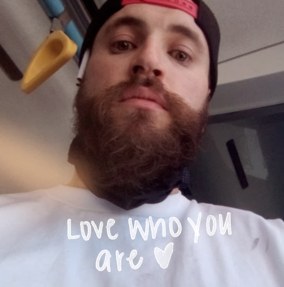 Ryan Delung - Poshmark Profile Picture of Ryan Delung (@ryandelung) on Poshmark