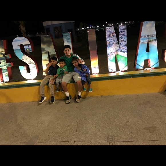 Profile Picture of Bryan Alvarado (@alvaradob509) on Poshmark