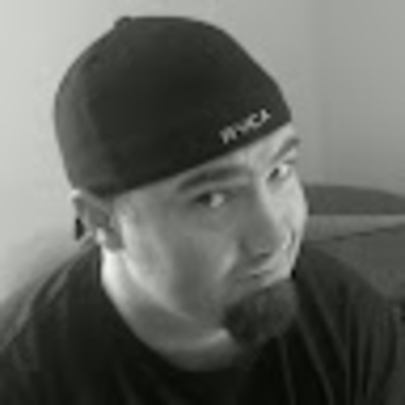 Profile Picture of John Riggs (@dadrumrjon) on Poshmark