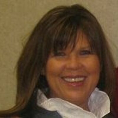 Profile Picture of Mona Daniel (@moprodan) on Twitter
