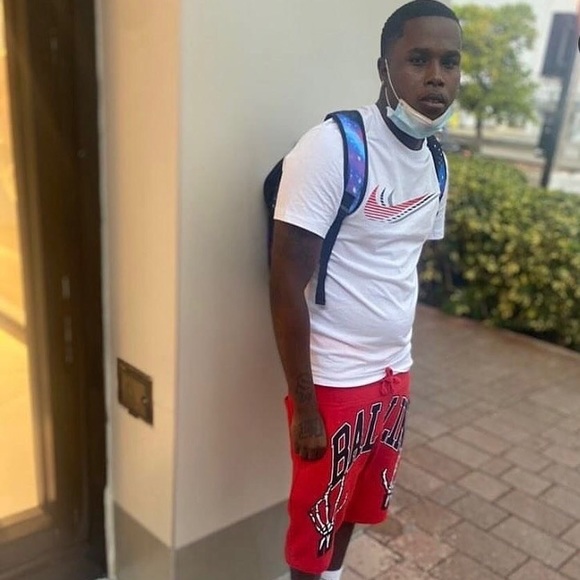 Profile Picture of Hardy Mo (@theezyhardy14) on Poshmark