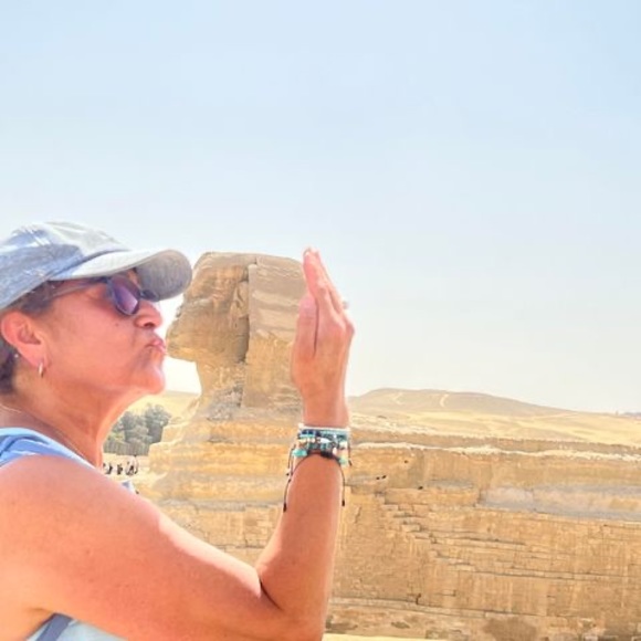 Lidia Cordero - Poshmark Profile Picture of Lidia Cordero (@corderoliidia62) on Poshmark