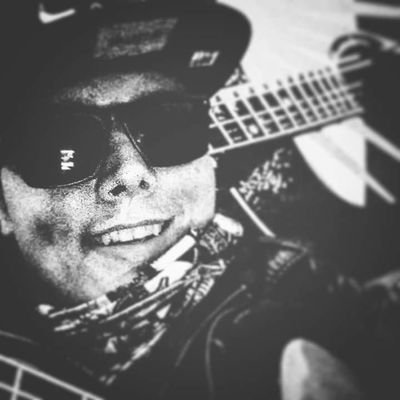Profile Picture of James Smouse (@SmouseJames) on Twitter