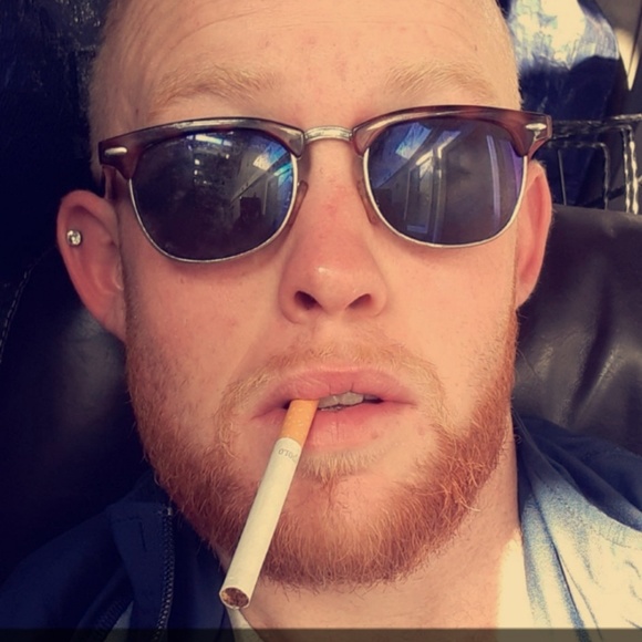 Profile Picture of Michael Reid (@reidm3129) on Poshmark