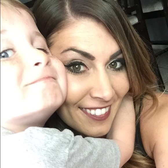 Profile Picture of Amber Cady (@acady5) on Poshmark