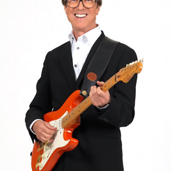 Profile Picture of Hai Nguyen (@hainguyen2149) on Poshmark