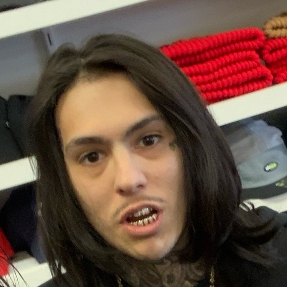 Profile Picture of Alexander Lerma (@lermalexander) on Poshmark