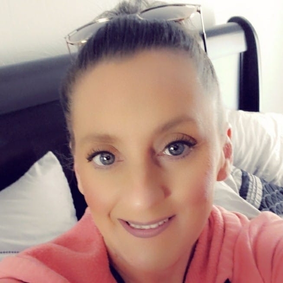 Profile Picture of Lea ann Coffman (@skylarbug8) on Poshmark