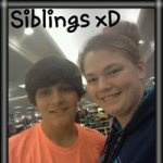 Profile Picture of Allison Mizell (@furryglowkitty) on Instagram