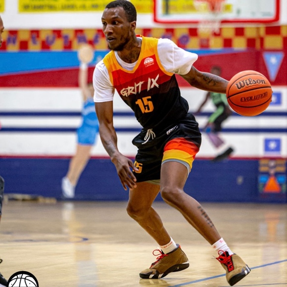 Profile Picture of John Booker (@johnbook15) on Poshmark