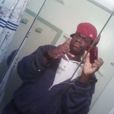 Profile Picture of STEVEN MOYE (@FANBOSS) on Twitter