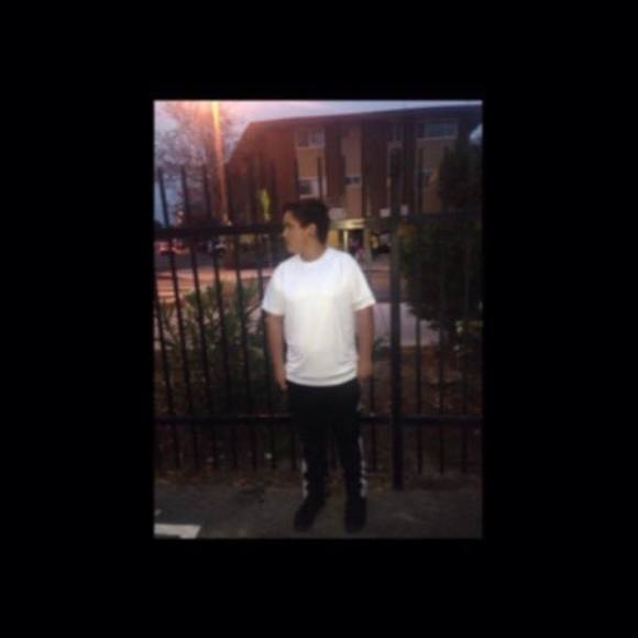 Profile Picture of Alvaro Rivas (@alvaro_415) on Poshmark