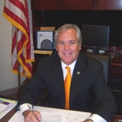 Profile Picture of Jim Daley (@HomerGlenMayor) on Twitter