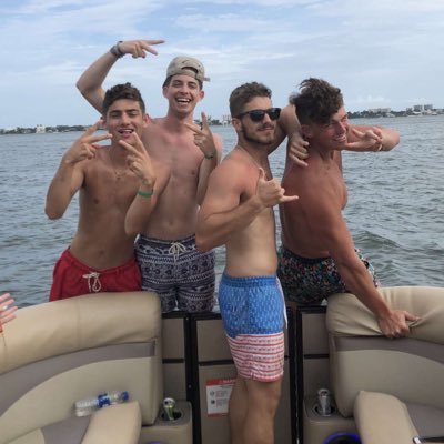 Profile Picture of Zachariah (@ZachSandy) on Twitter