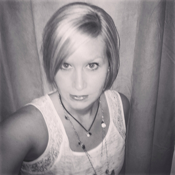 Profile Picture of Nikki Witcher (@niknak83) on Poshmark