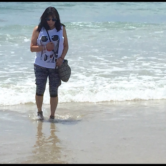 Profile Picture of Heather Albert (@hmalbert) on Poshmark