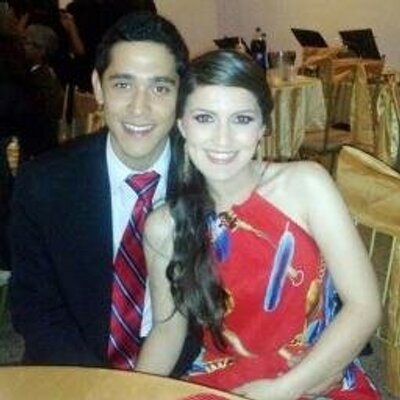 Profile Picture of Andrea Leal. (@andrealeal4) on Twitter