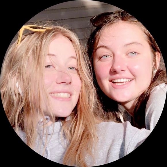 Profile Picture of Emma Phibbs (@emma_phibbs) on Poshmark